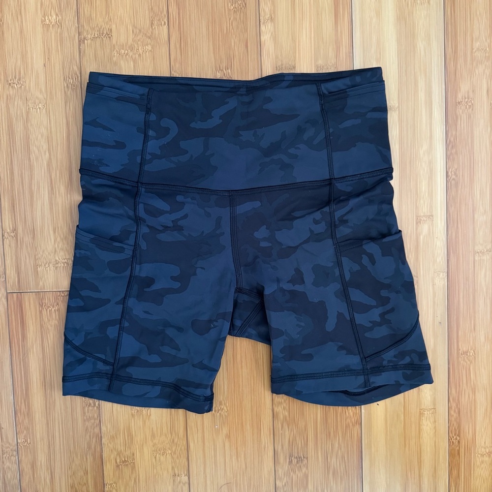 Lululemon Black Camouflage Athletic Bike Shorts